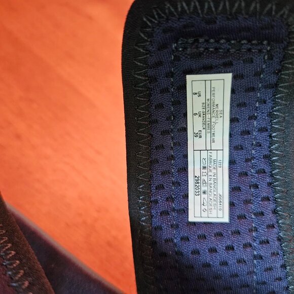 Women's Terran 4 Post Wrap Size 8 Medium Width Color: Sea (Blue) Preowned - Picture 4 of 9